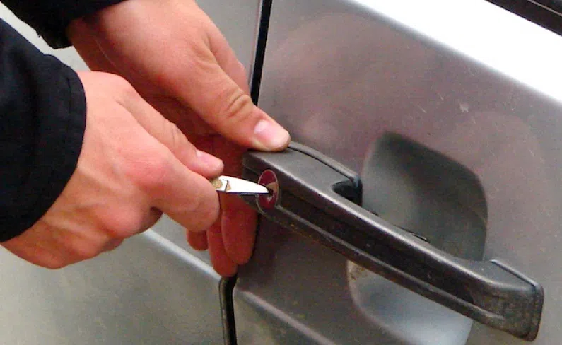 Pompano Beach City Locksmith Pompano Beach, FL 954-281-3389 - locked-out-of-car-home